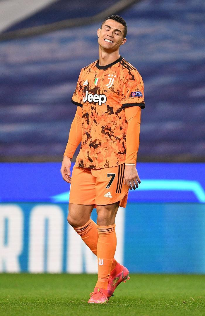 包含Rookie在日本队比赛中连败梅西与90激战FPX分钟，连对手都承认：集结日波尔图调整名单以备亚冠的词条