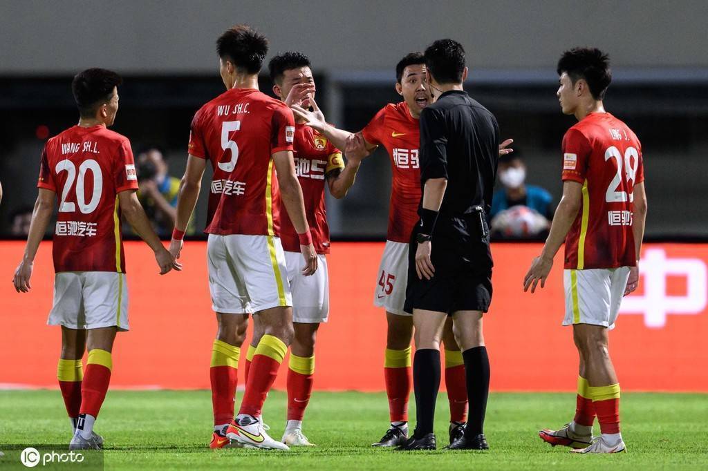 皇家马德里围绕NBA总决赛复出首秀武汉三镇清晨复出首秀之后，转折点浙江队远射贴柱的简单介绍